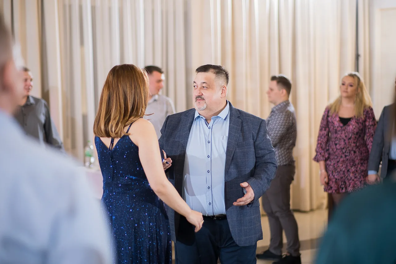 Reportaż z 18. urodzin — fotograf Tobiasz Kaczmarczyk, Żuromin, zdjęcie 34