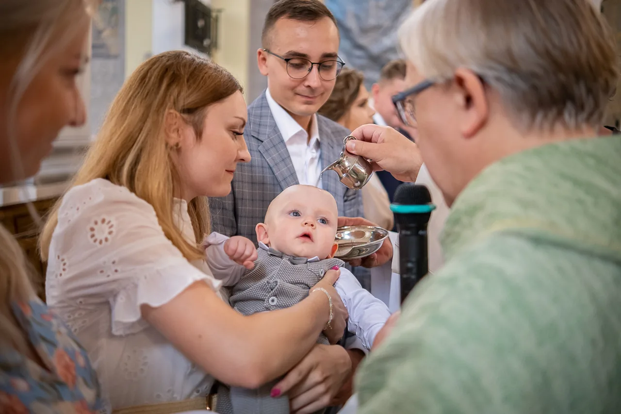 Reportaż z chrzcin — fotograf Tobiasz Kaczmarczyk, Żuromin, zdjęcie 19