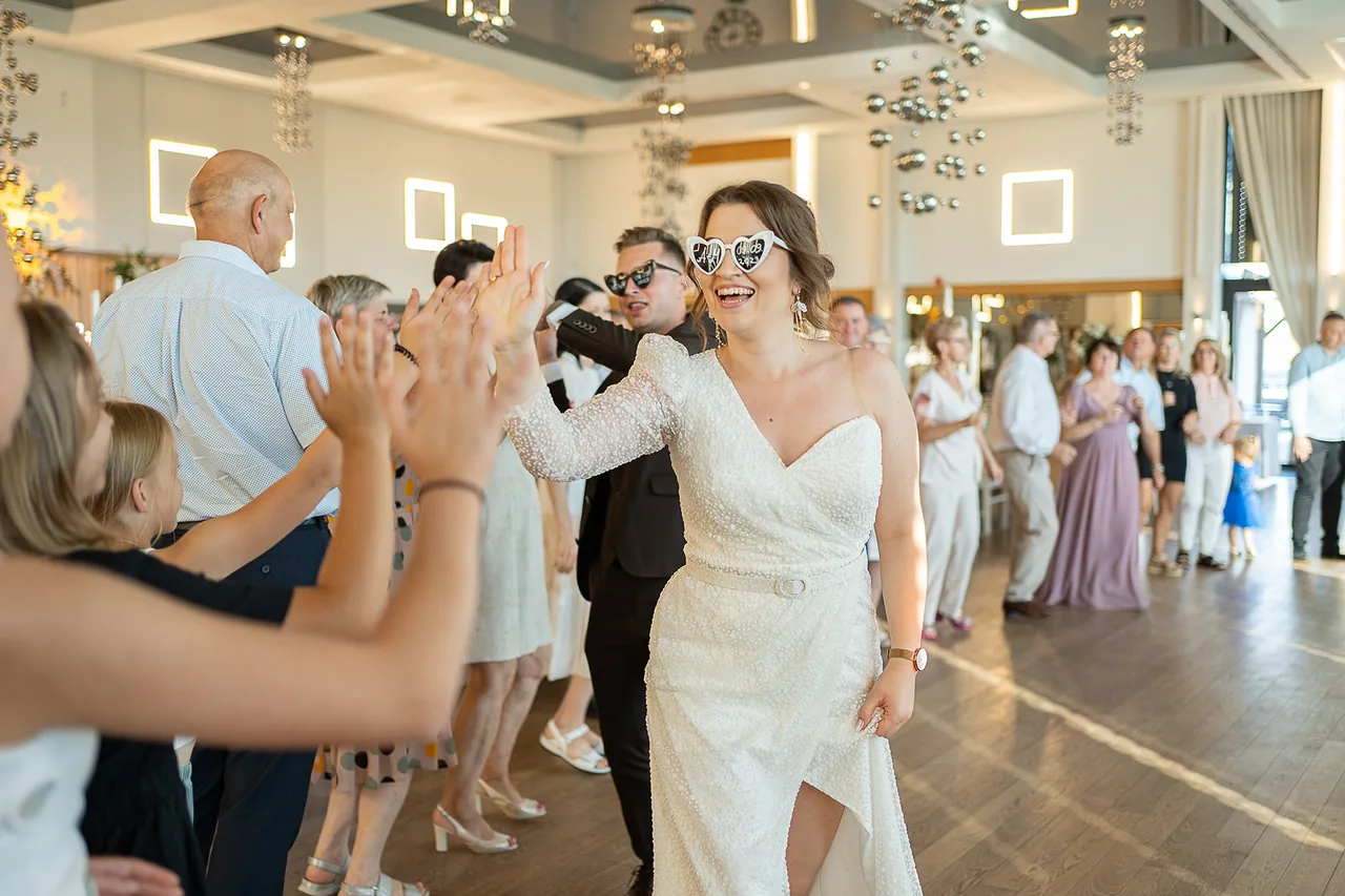 Reportaż ślubny, wybrane kadry — fotograf Tobiasz Kaczmarczyk, Żuromin, zdjęcie 1