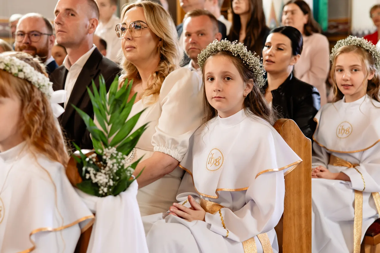 Reportaż z pierwszej komunii świętej — fotograf Tobiasz Kaczmarczyk, Żuromin, zdjęcie 4
