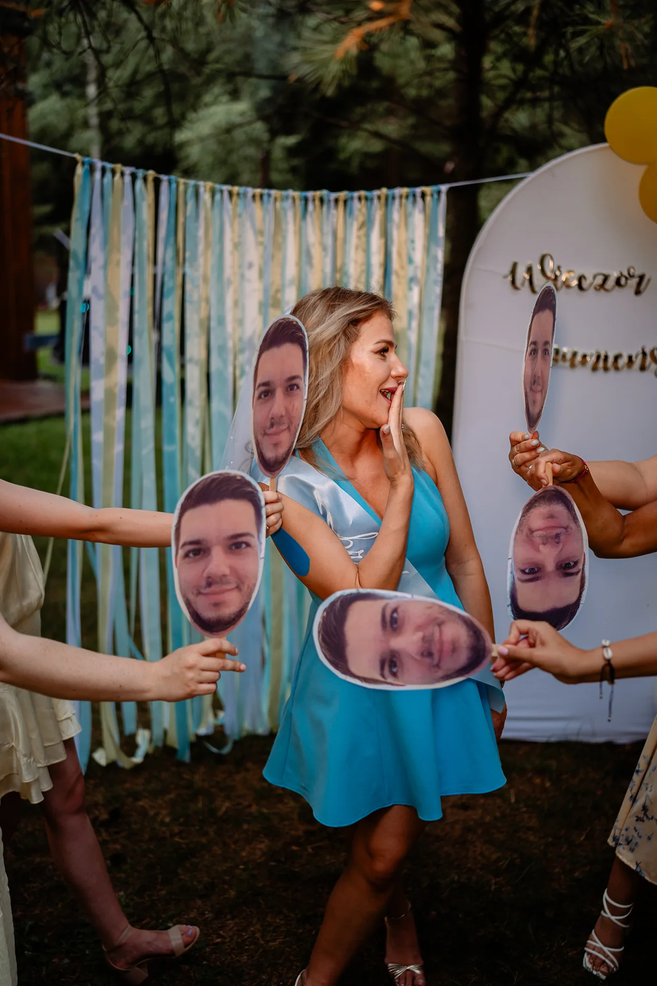 Sesja z wieczoru panieńskiego — fotograf Tobiasz Kaczmarczyk, Żuromin, zdjęcie 6